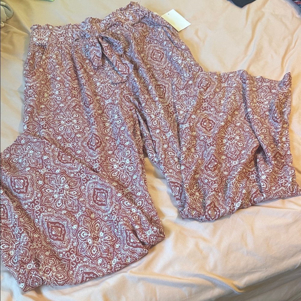 Joe B Red Paisley Wide-Leg Pants